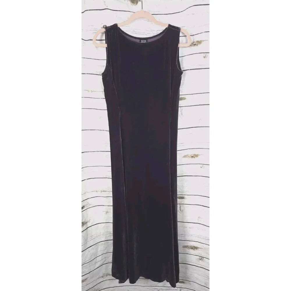 eileen fisher velvet dress Holiday Dressing Guide // 3 Party-Ready Trends To Know Your evening Eileen Fisher Velvet Round-Neck Midi